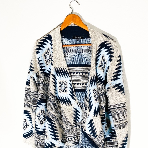 Baby blue aztec cardigan - Picture 3 of 7